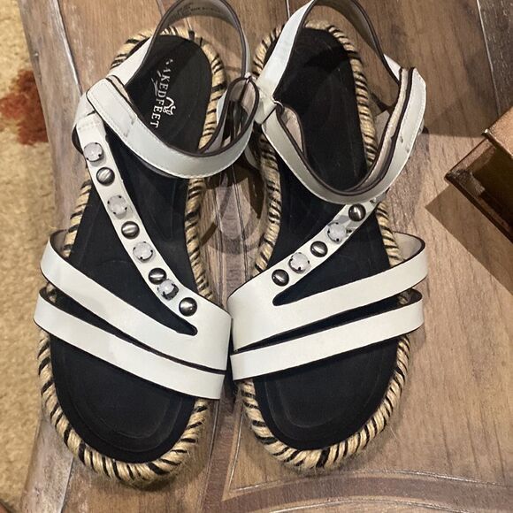 ❤️ Naked Feet “Arko” Leather Jeweled Sandals ❤️ - Picture 2 of 8